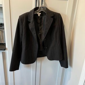 Women’s apt. 9 blazer size 10